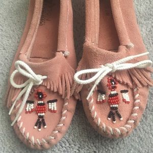 Minnetonka Moccasins Pink Suede with Beads Size 7